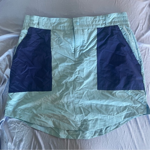 Adidas Athletic Skirt Women’s Medium – Navy Blue - Picture 1 of 2